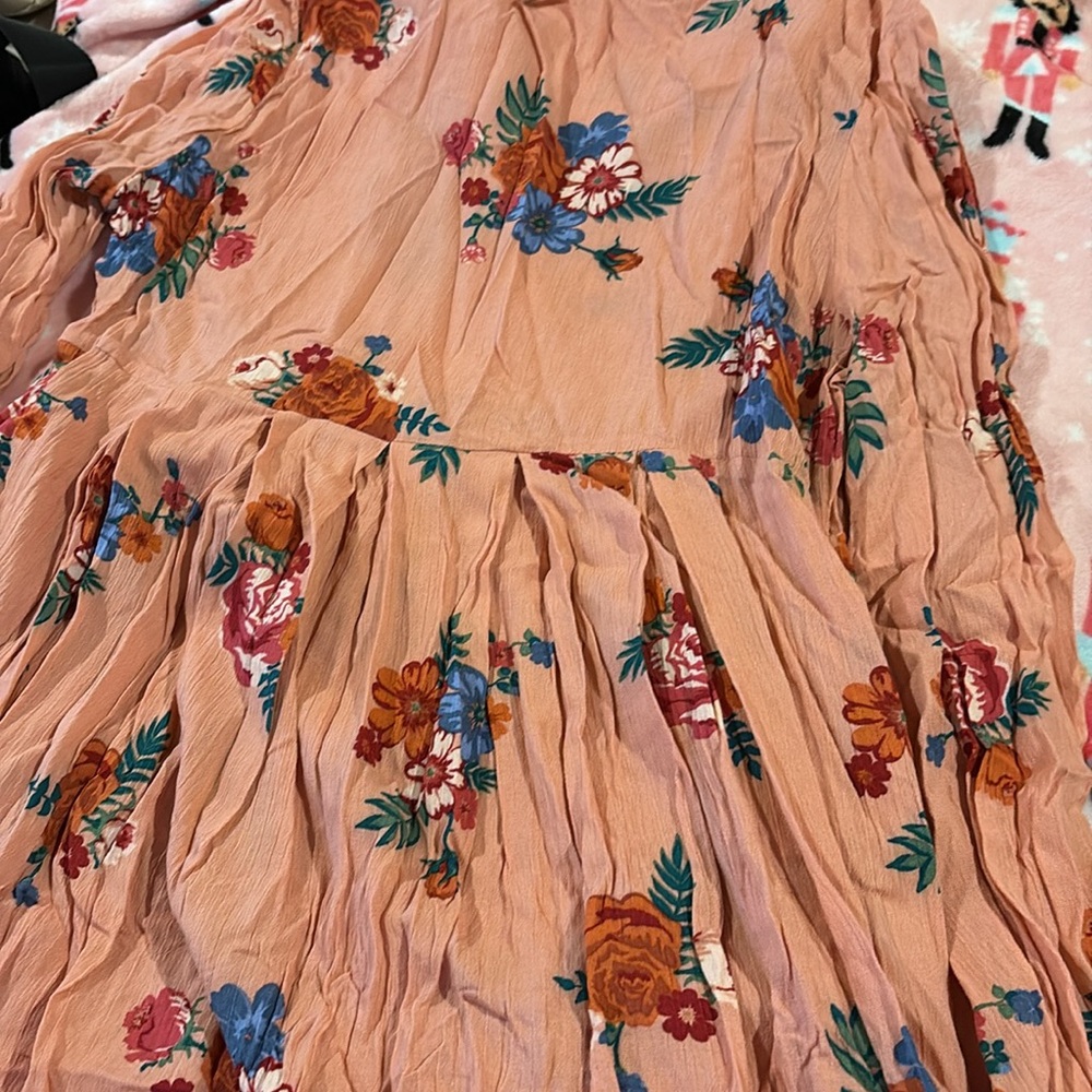 Dress - Picture 4 of 4